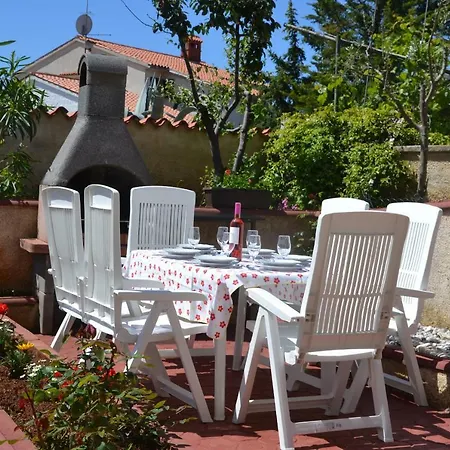 Katja Apartman *