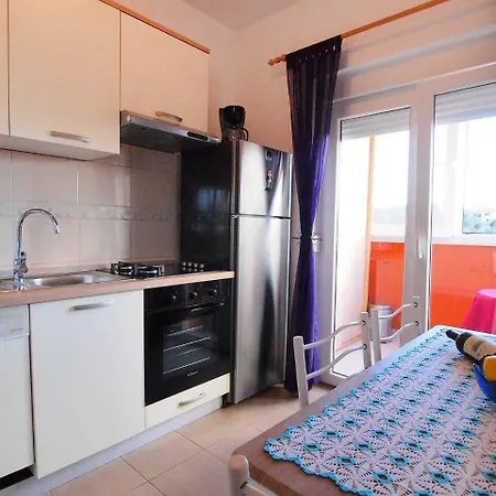 Katja Apartament *